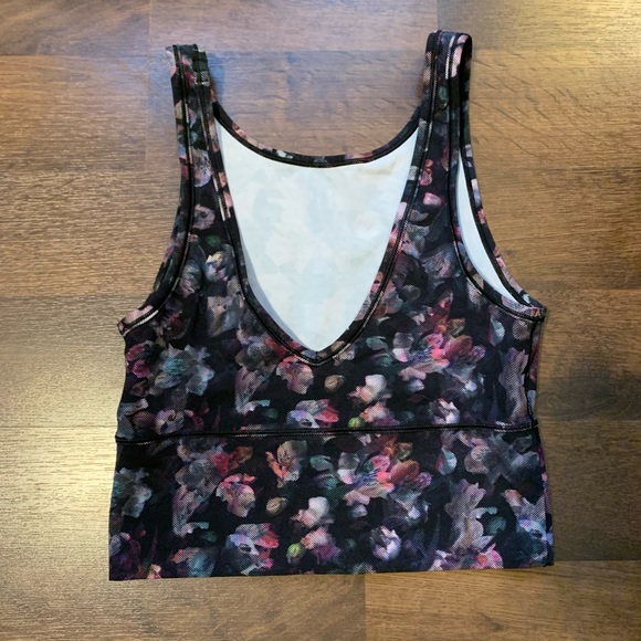Lululemon Power Pivot Tank - Picture 4 of 7